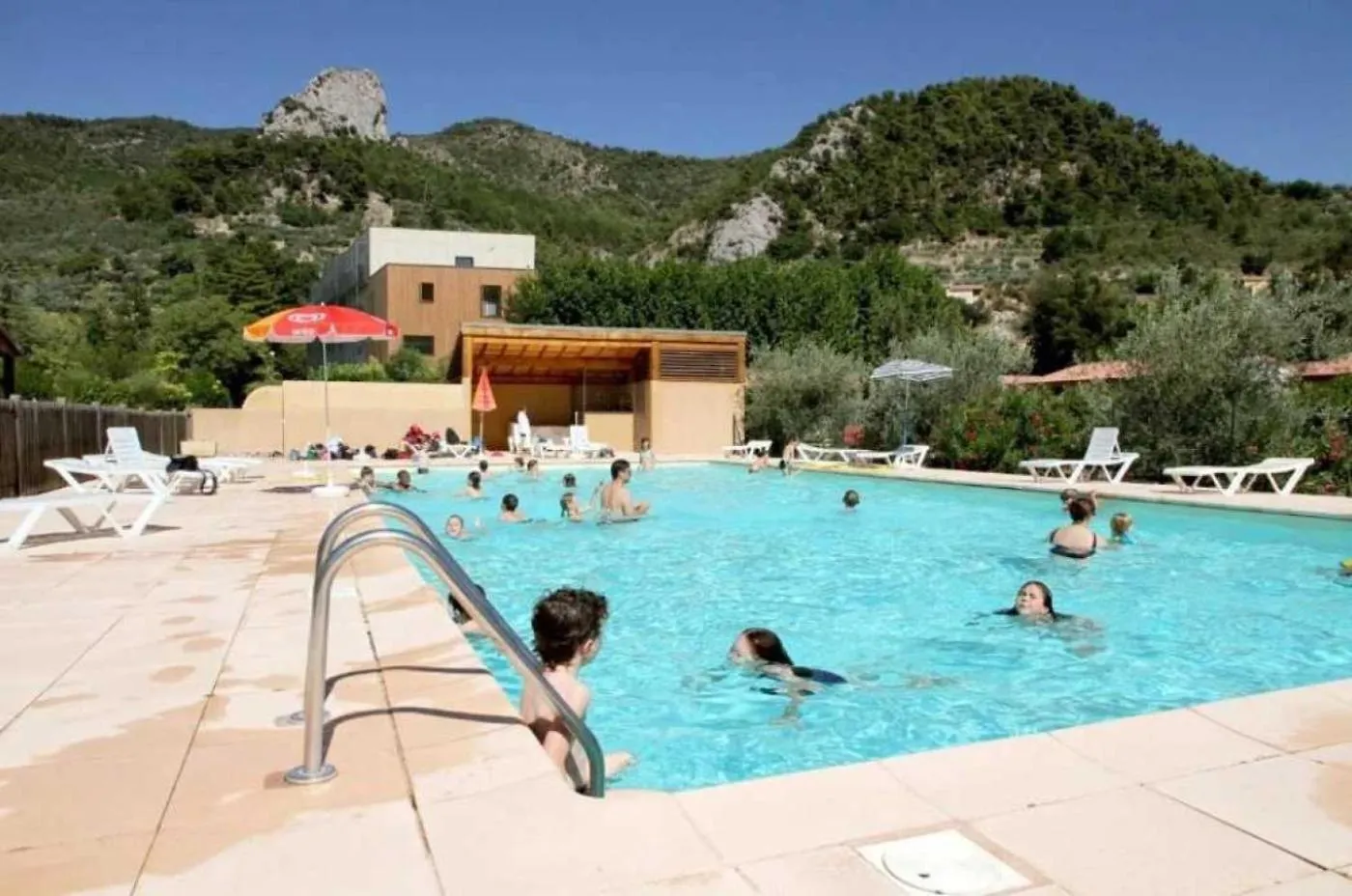 Camping 3 Etoiles - Piscine - Cbgcaia Buis-les-Baronnies France
